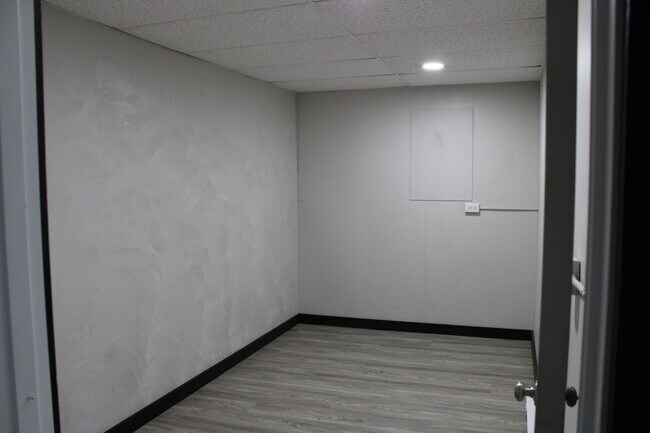 26093 W Mondovi St Unit 1