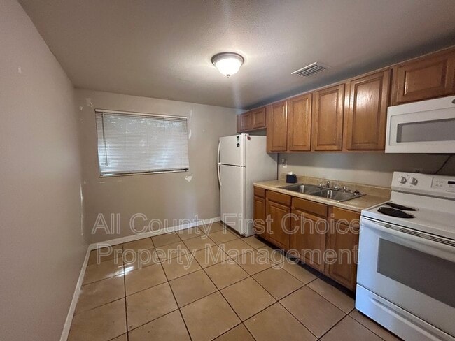Photo - 8501 N Temple Ave