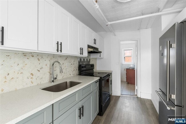 Building Photo - 275 Main St Unit 5-5 Rental