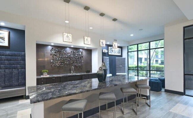 Building Photo - 1 bedroom in Houston TX 77063 Unit 1292 Rental