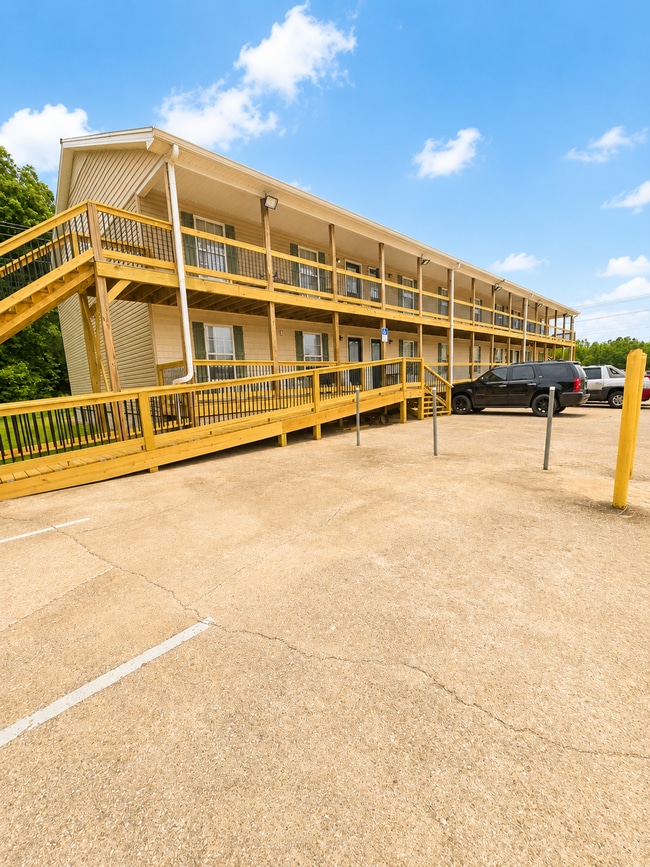 Photo - Southern Magnolia Apartments