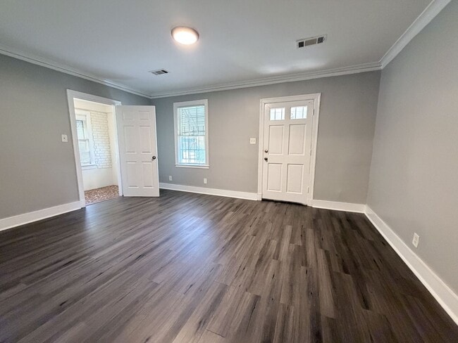 Photo - Cozy 3 Bedroom Home Ready for Move In!- $5...