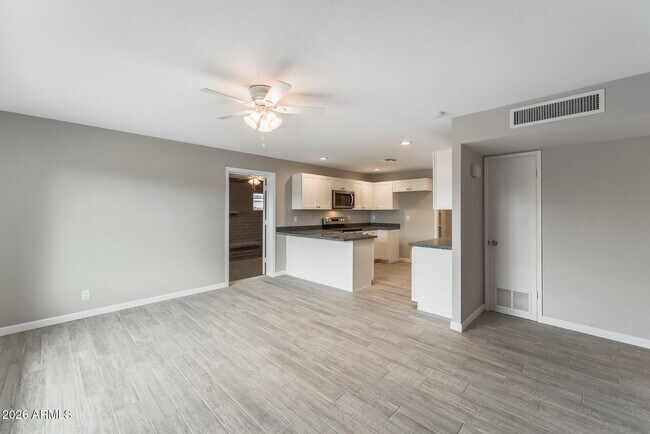 Photo - 3920 W Tuckey Ln