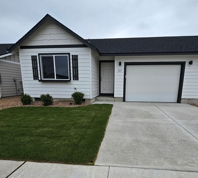 Building Photo - Brand New 2 Bed / 2 Bath Duplexes – Built in 2026