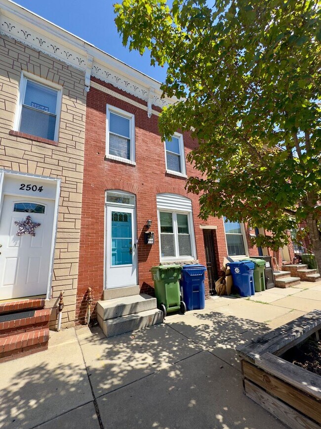 Building Photo - Charming 2 Bedroom/2 Bathroom Townhome in Canton, Baltimore, MD!