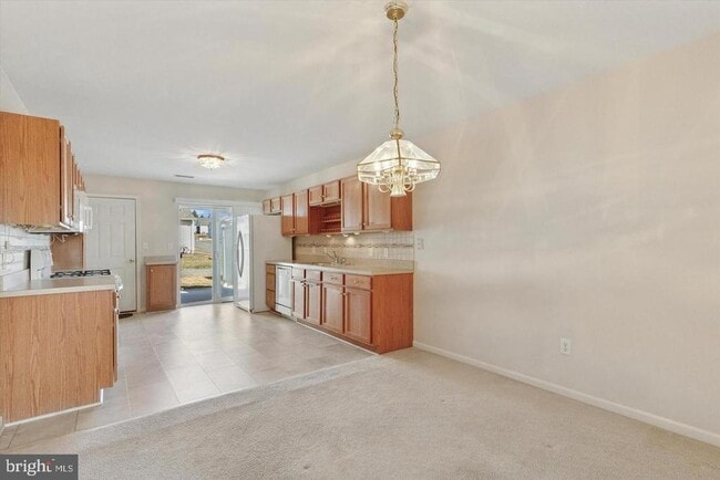 Photo - 110 W Harmony Dr