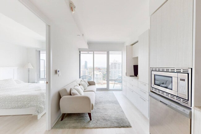 Building Photo - 18 Maitland Terrace