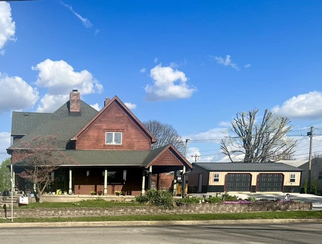 Building Photo - 114 N Grant Ave Unit 114 N. Grant Ave.
