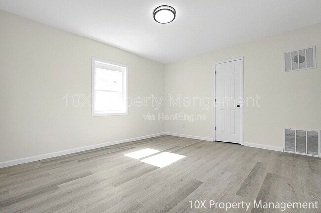 Photo - 683 S Wheatland Ave