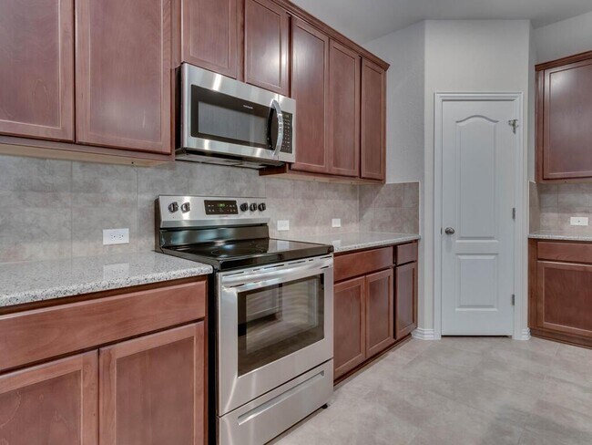 Photo - 1104 Ridge Runner Dr