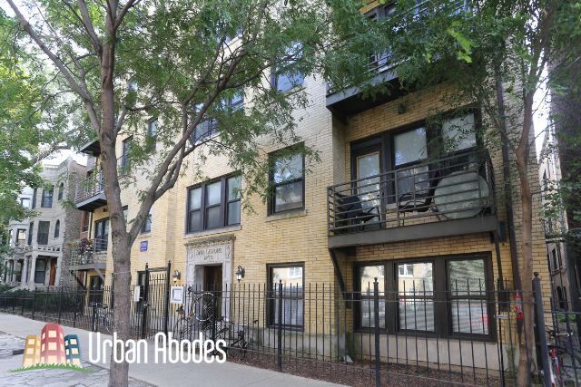 Photo - 918 W Dakin St (Chicago, IL)