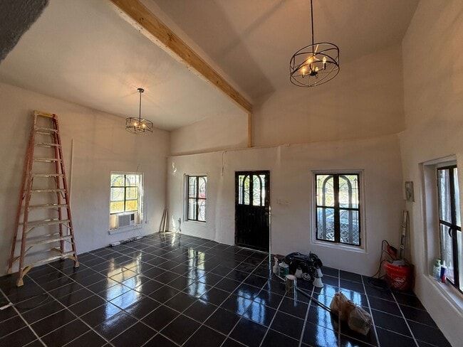 Photo - Palm Heights