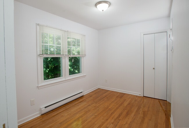Photo - 172 East Ave