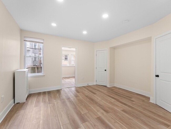 Photo - 5808 N 20th St