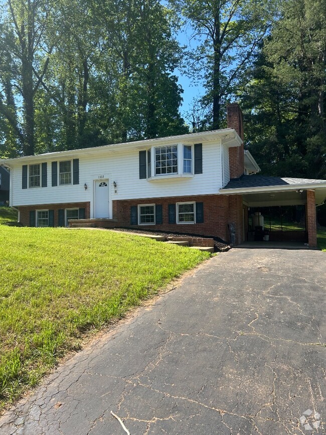 Building Photo - 1103 Ashbourne Dr Rental