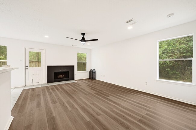 Photo - 146 S Walden Elms Cir