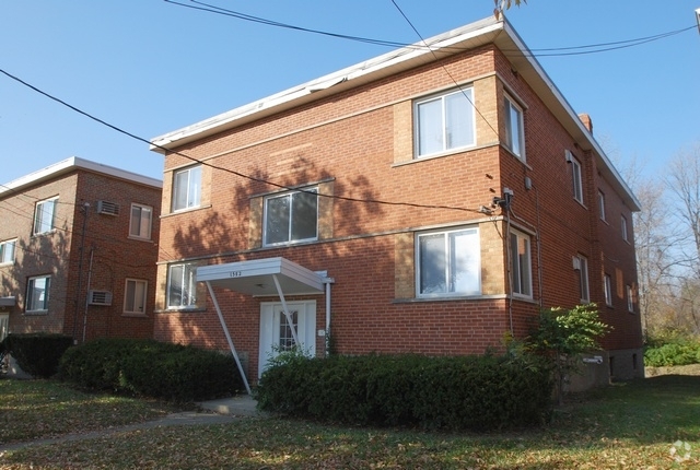 Building Photo - Crest Hill Quad Apartments