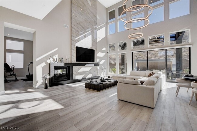 Photo - 5289 Feathertop Dr