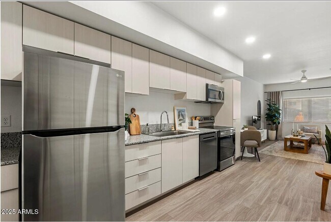 Photo - 9275 N 29th Ave Unidad 1