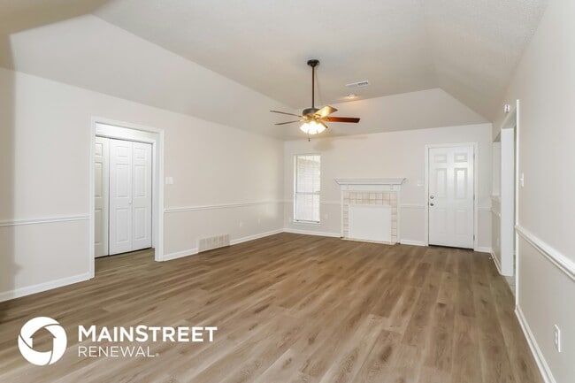 Photo - 7073 Gleneagles Dr