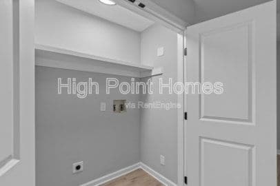 Photo - 400 Gallery Ln