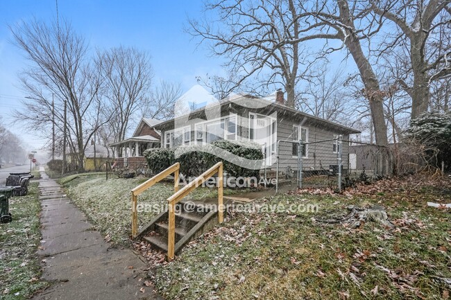 Photo - 1346 N Johnson St