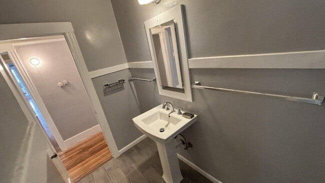 Photo - 2366 Virginia St