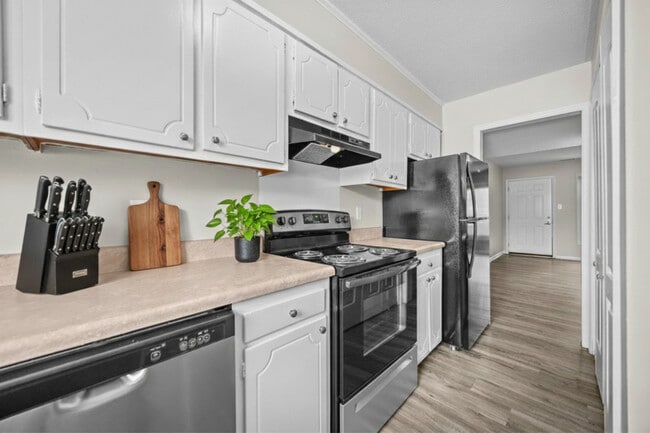 Azalea Gardens Apartments
