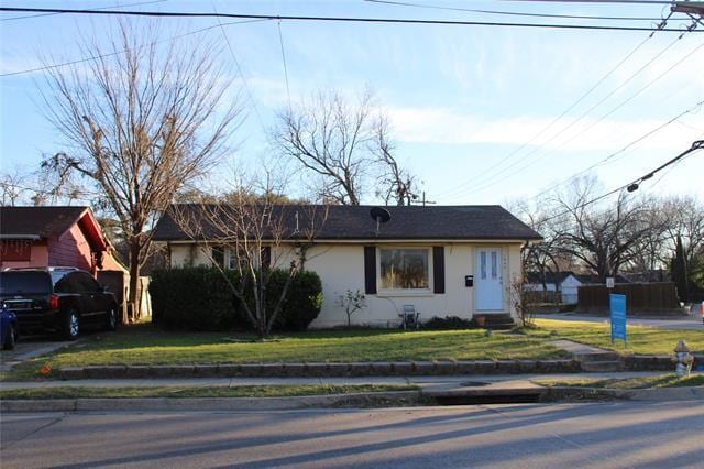 Photo - 104 E 6th St