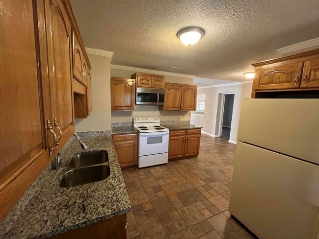 Photo - 1102 Danville Rd SW