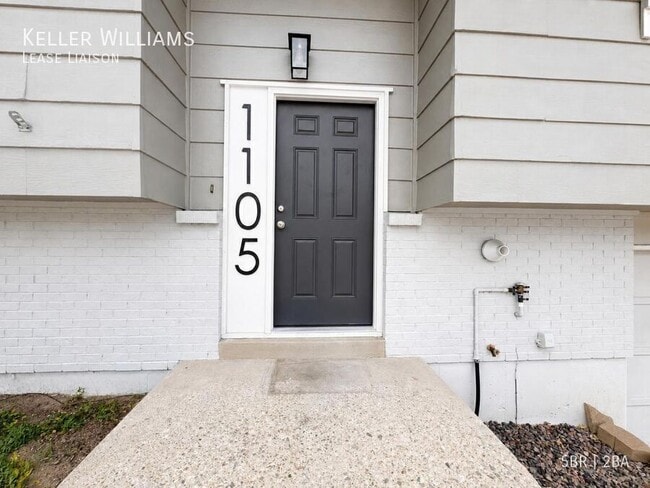 Photo - 1105 Mt View Ln