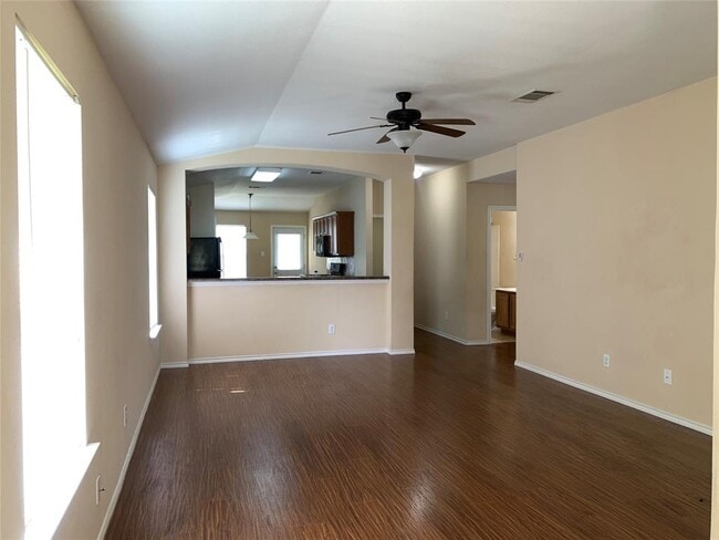 Photo - 2338 Green Meadows Ln