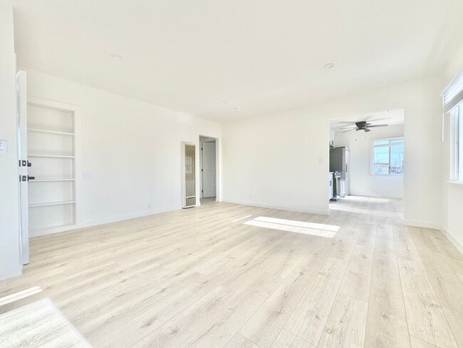 1600 Chestnut Ave