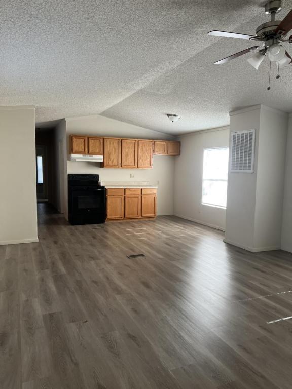 Photo - 1676 Long Ave Casa