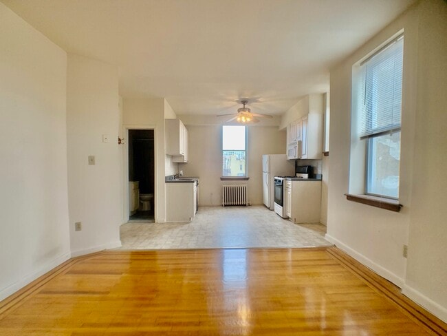 Building Photo - 106 11th St Unit 19 Rental