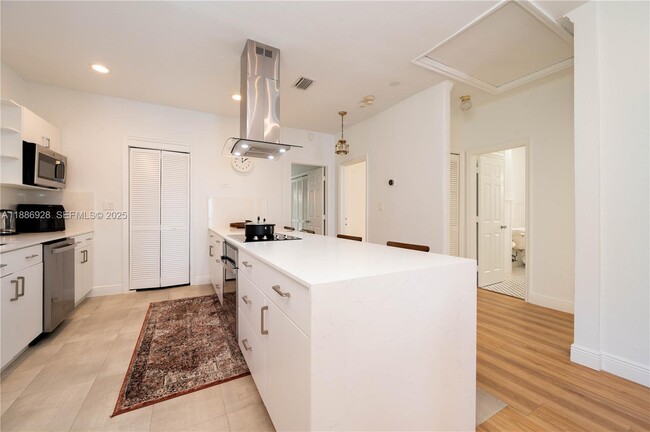 501 SW 24th Rd