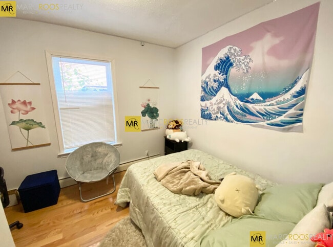 Photo - 10 Bickford Ave