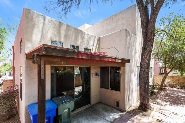 Photo - Presidio at William Centre - 2 Bdrm, 2.5 Bath - Coming Soon