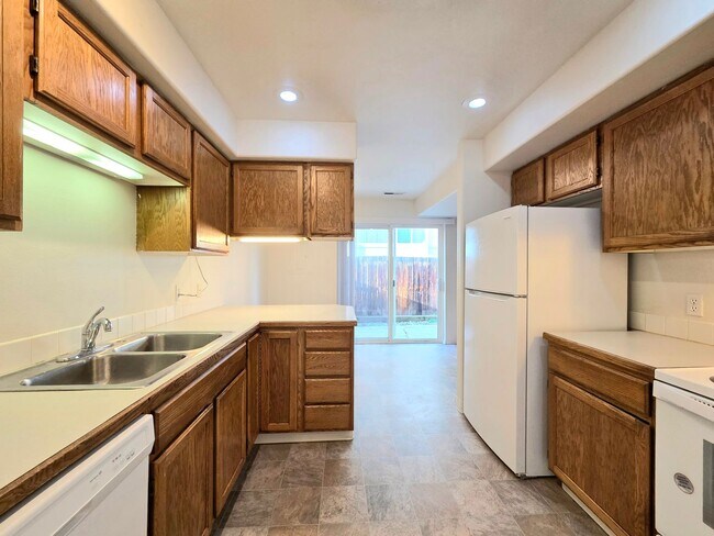 Photo - 1407 Maple St Unit #2