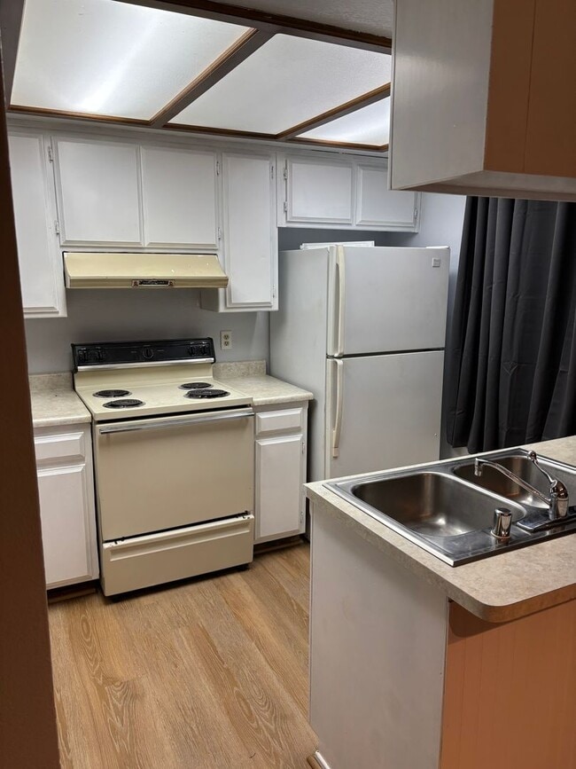 Photo - 3 B/R 2 BA Beautiful Home in Yuba City- AVAILABLE NOW!