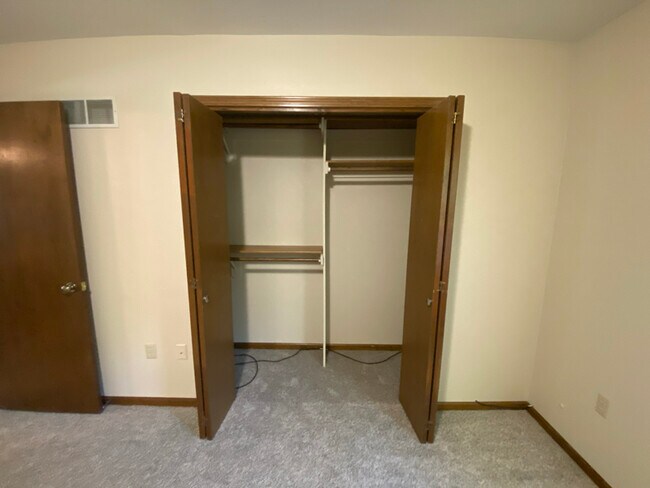 Photo - 733 SE Claremont St