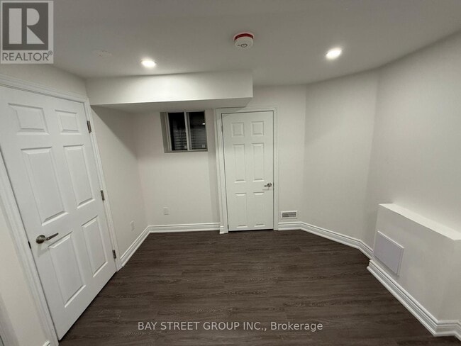 Photo - 68 St Joan of Arc Ave