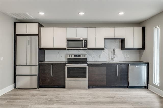 Building Photo - 4915 Bryan St Unit 203 Rental