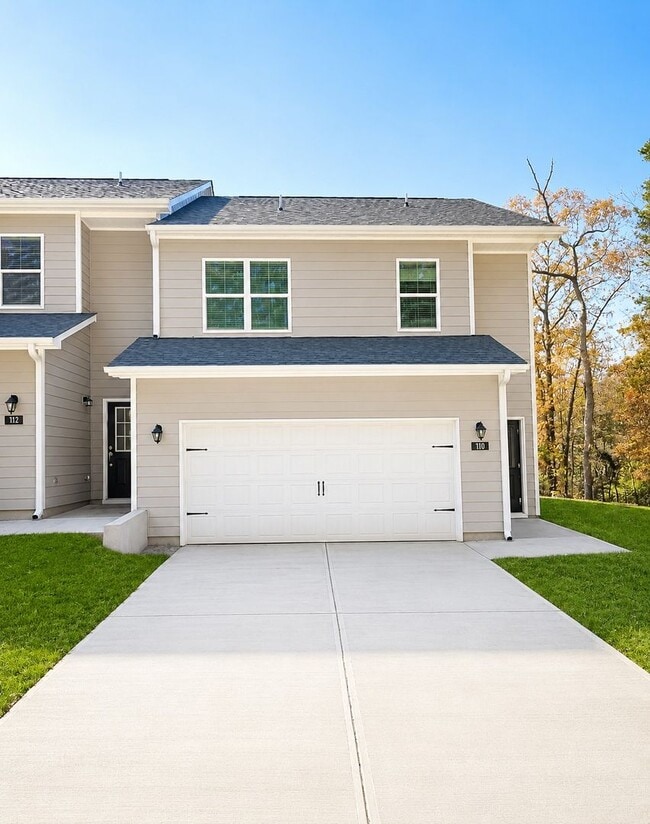 Building Photo - Discover your next home in the heart of Cornelia!