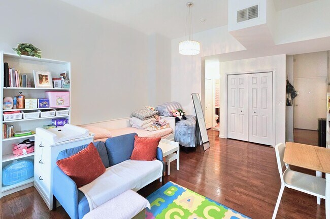 Photo - 341 Monmouth St Unit 306D