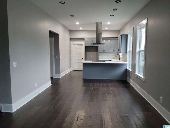 Photo - 1421 5th Ave W