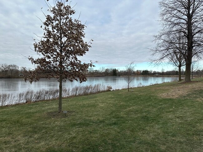 Photo - 1250 N Streamwood Ln Unit 338