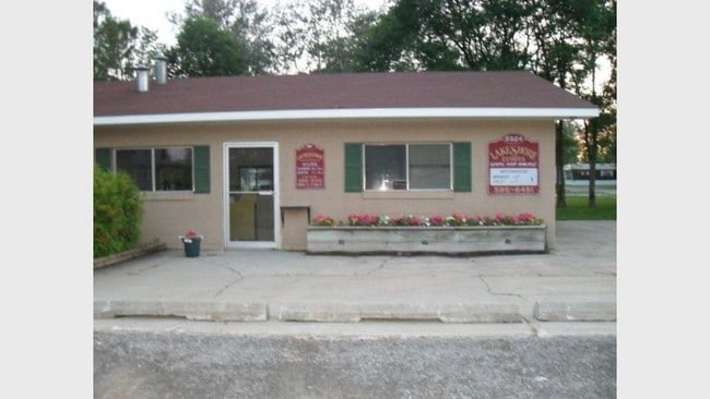 Leasing Office