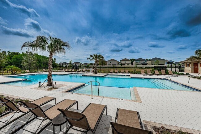 Photo - 8327 Crescent Oaks Dr