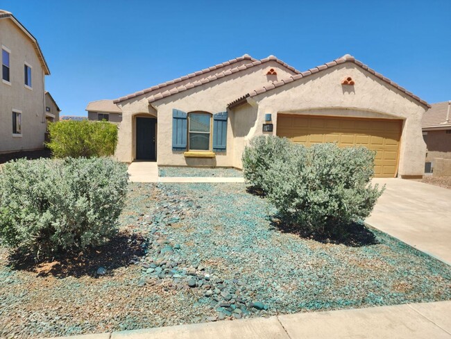 4 Bedroom 2 Bath Home in Rancho Sahuarita - 4 Bedroom 2 Bath Home in Rancho Sahuarita